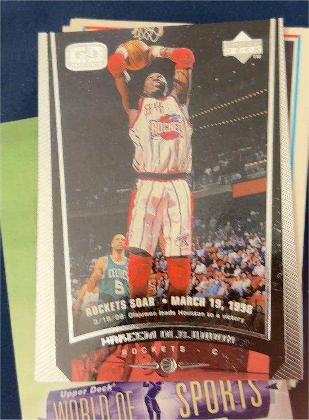 1998-99 Upper Deck #59 Hakeem Olajuwon — front