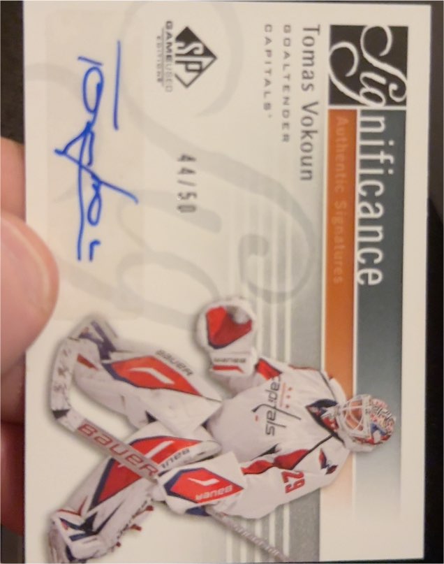 2011-12 SP Game Used Significance Auto Tomas Vokoun — front