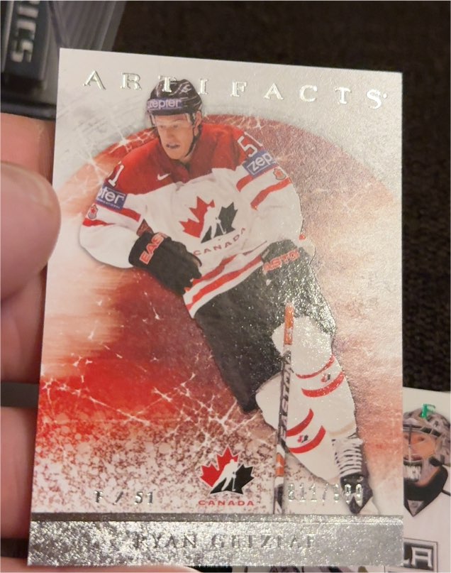 2012 Upper Deck Artifacts #81 Ryan Guzzetti — front