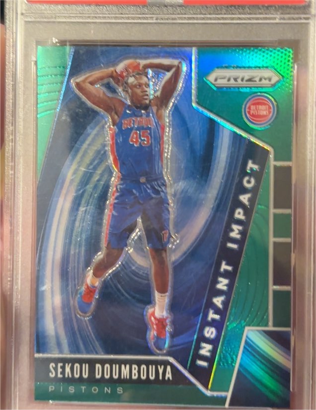2019-20 Panini Prizm #21 Sekou Doumbouya Instant Impact Green — front