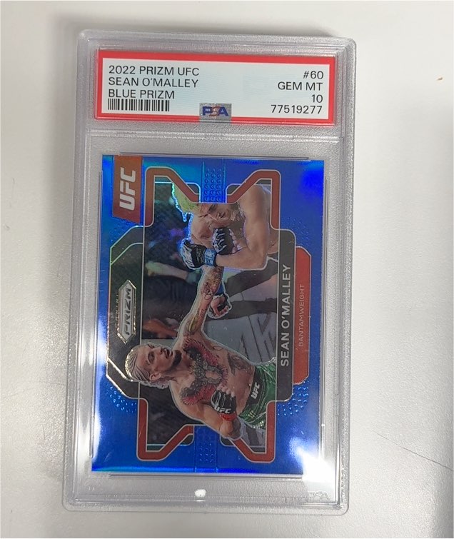 2022 Panini Prizm UFC #60 Sean O'Malley Blue Prizm — front