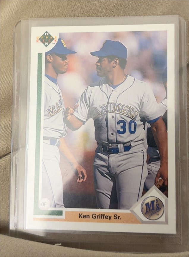 1991 Upper Deck #572 Ken Griffey Sr. — front