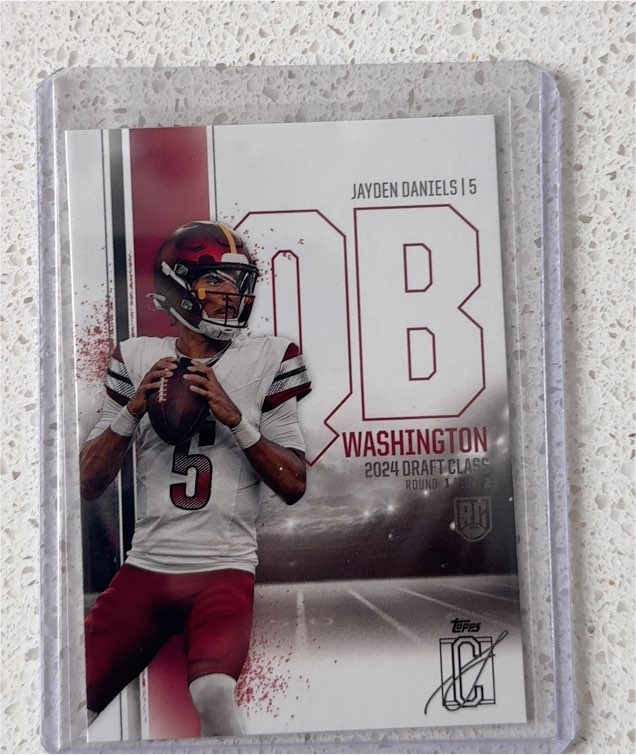 2024 Topps Signature Class #194 Jayden Daniels Rookie — front
