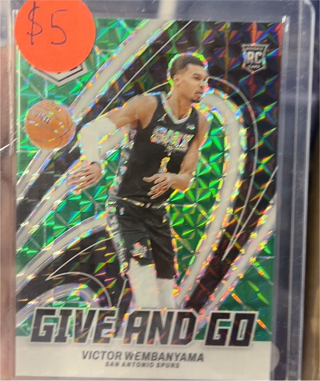 2023-24 Panini Mosaic #12 Victor Wembanyama Give and Go Green Mosaic Prizm RC — front