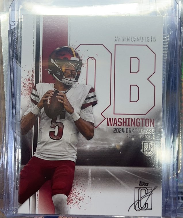 2024 Topps Signature Class #194 Jayden Daniels — front
