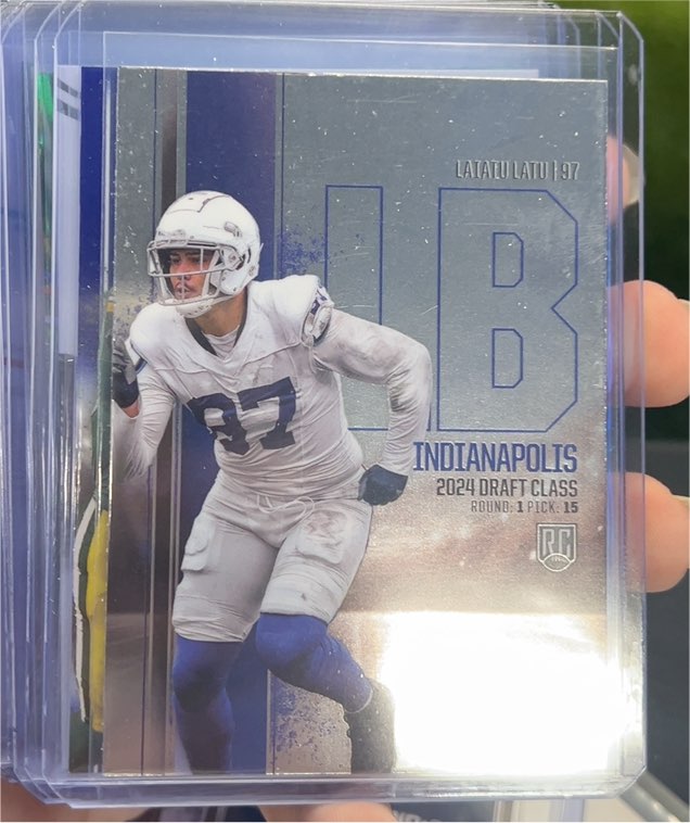 2024 Topps Signature Class #118 Laiatu Latu — front