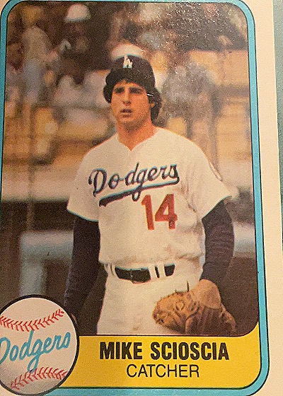 1981 Fleer #131 Mike Scioscia — front