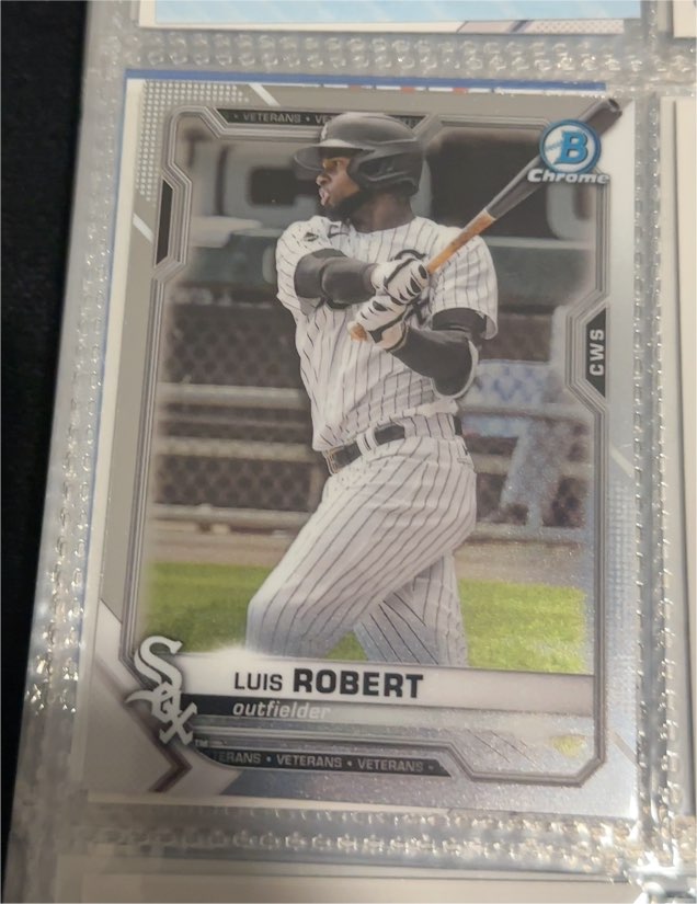 2021 Bowman Chrome #90 Luis Robert — front