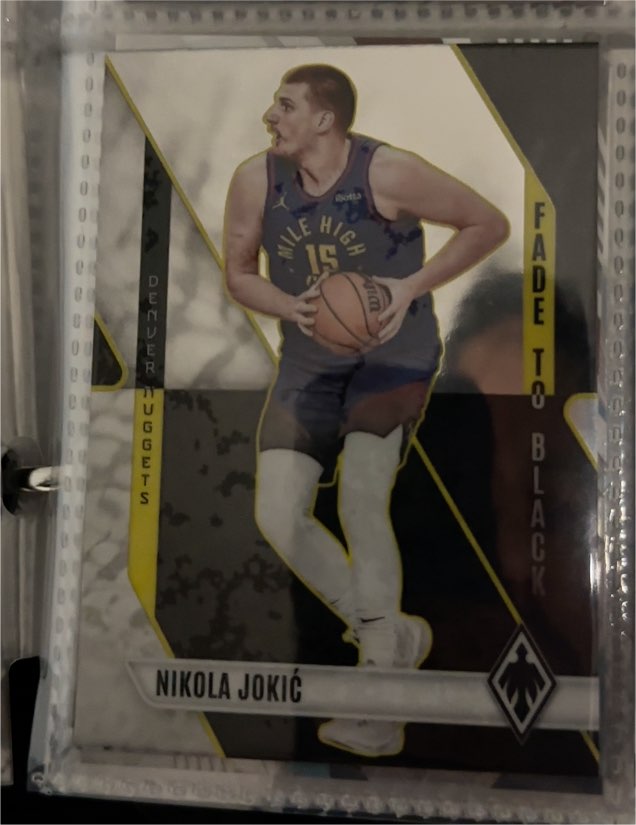 2023-24 Panini Phoenix #20 Nikola Jokić Fade To Black — front