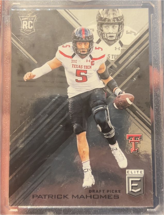 2017 Panini Elite Draft Picks #145 Patrick Mahomes II — front