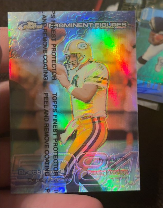 1999 Topps Finest Prominent Figures #PF1 Brett Favre — front