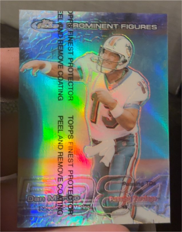 1999 Topps Finest Prominent Figures #PF2 Dan Marino — front