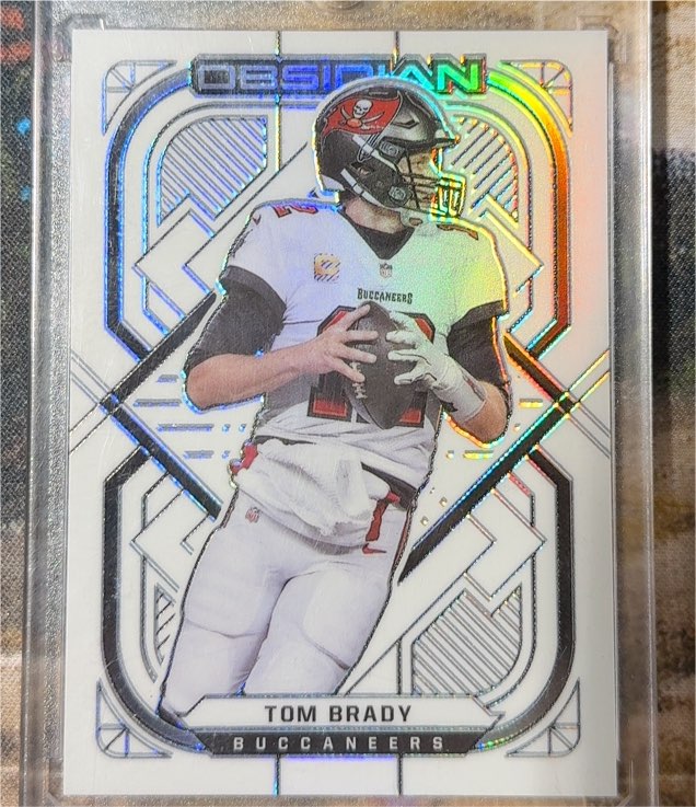 2021 Panini Obsidian #91 Tom Brady — front