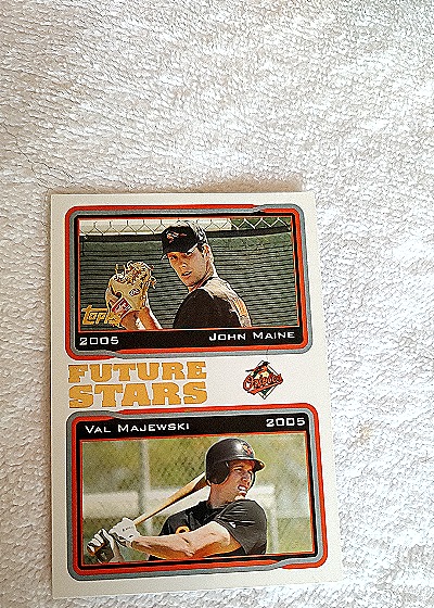 2005 Topps #327 John Maine / Val Majewski — front