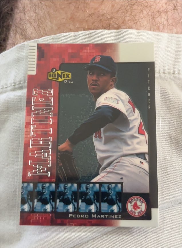 2000 Upper Deck Ionix #44 Pedro Martinez — front