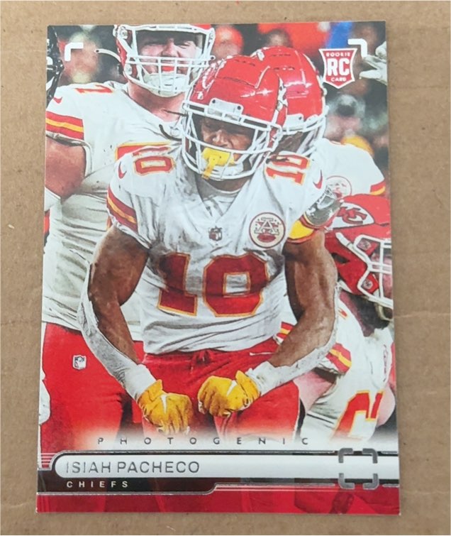 2022 Panini Chronicles Photogenic #PH-31 Isiah Pacheco — front