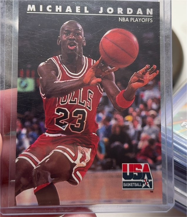 1992 SkyBox USA #42 Michael Jordan — front