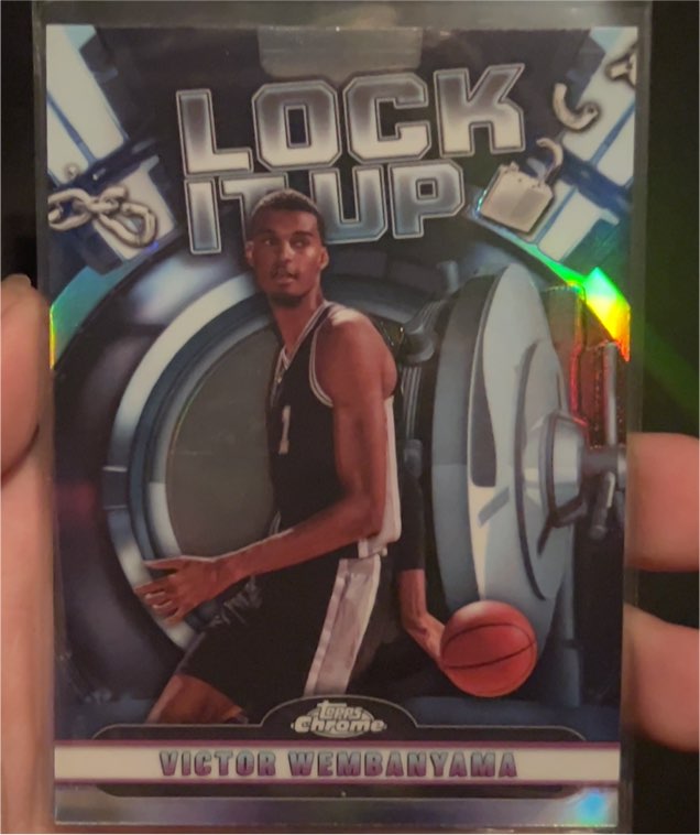 2024-25 Topps Chrome Lock It Up LIU-9 Victor Wembanyama — front