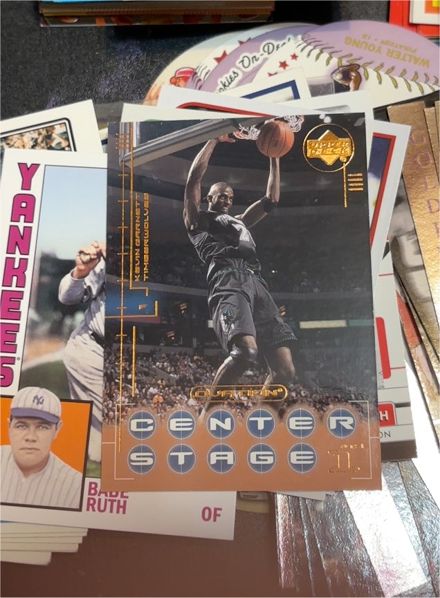 1997 Upper Deck #11 Kevin Garnett — front
