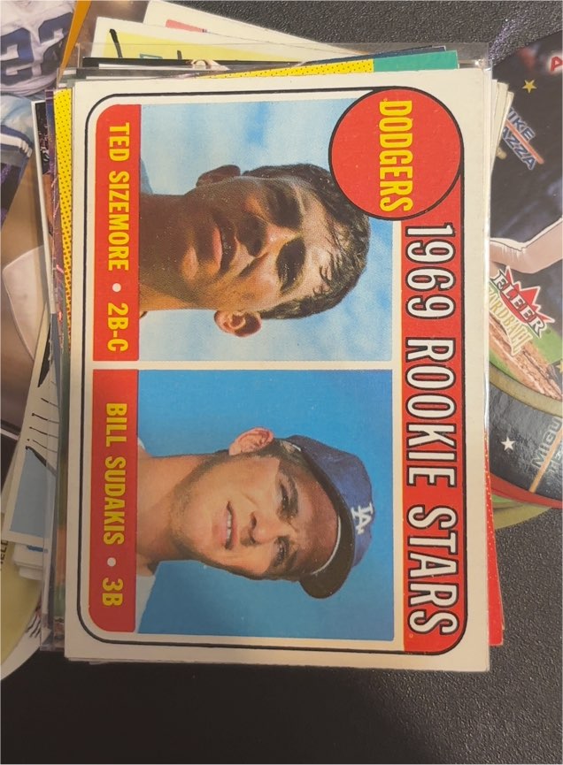 1969 Topps #552 Dodgers Rookie Stars Ted Sizemore/Bill Sudakis — front