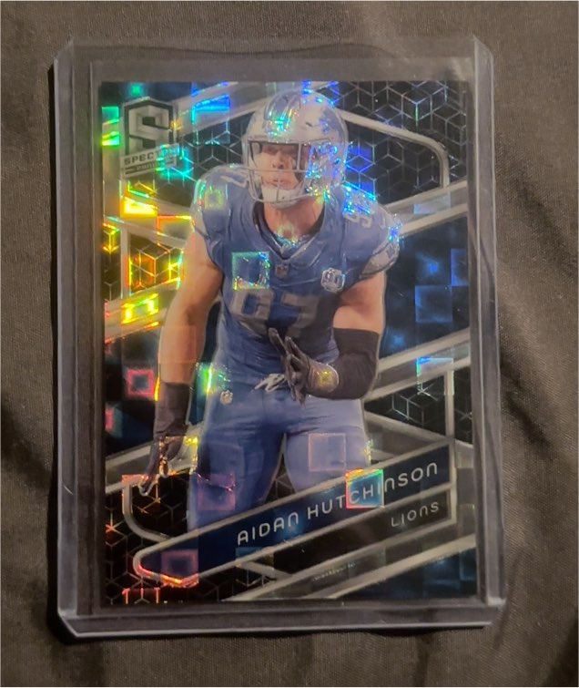 2022 Panini Spectra #85 Aidan Hutchinson — front
