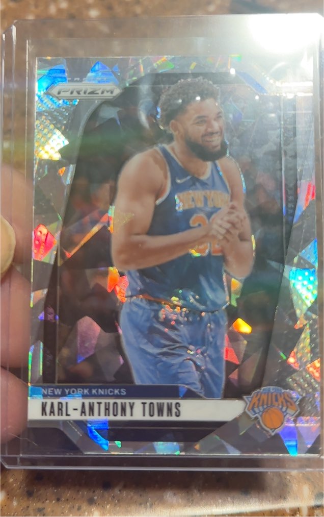 2024-25 Panini Prizm #141 Karl-Anthony Towns — front