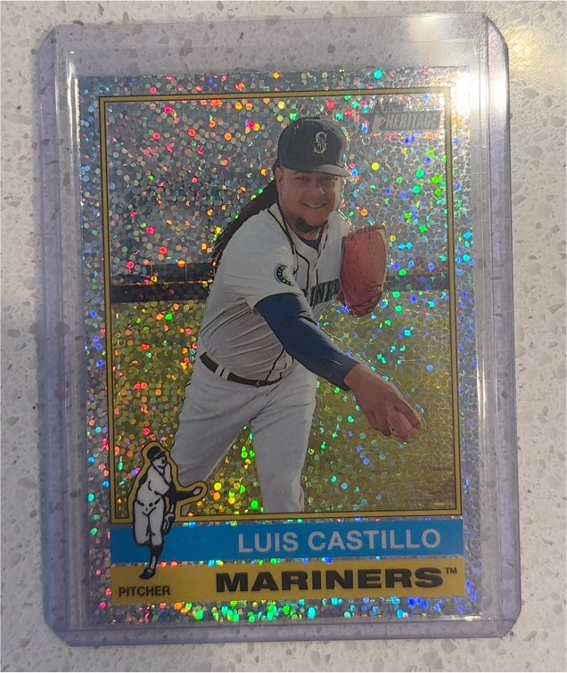 2025 Topps Heritage Chrome #173 Luis Castillo — front