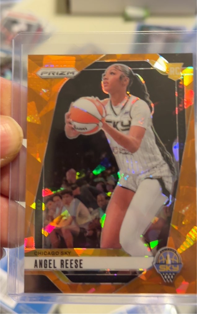 2024 Panini Prizm WNBA #10 Angel Reese — front