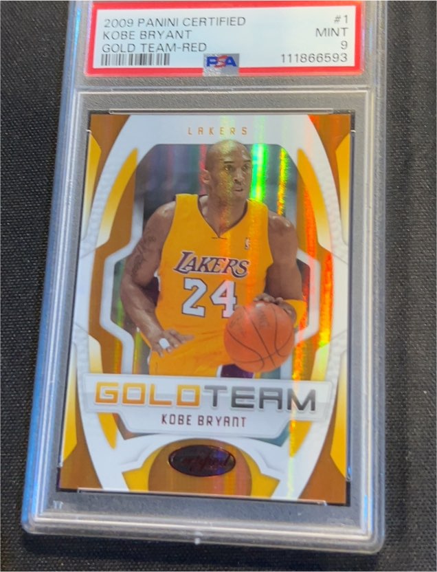 2009 Panini Certified #1 Kobe Bryant Gold Team-Red — front