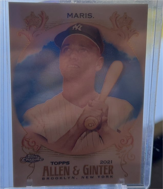 2021 Topps Allen & Ginter Chrome #235 Roger Maris — front