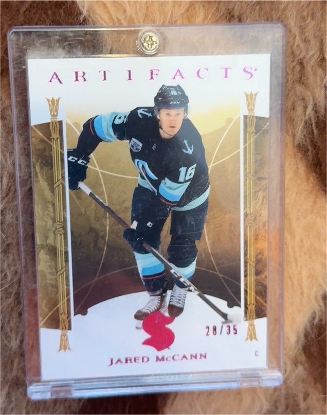 2022-23 Upper Deck Artifacts #28 Jared McCann — front