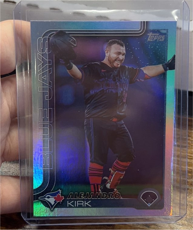 2025 Topps Series 2 #689 Alejandro Kirk — front