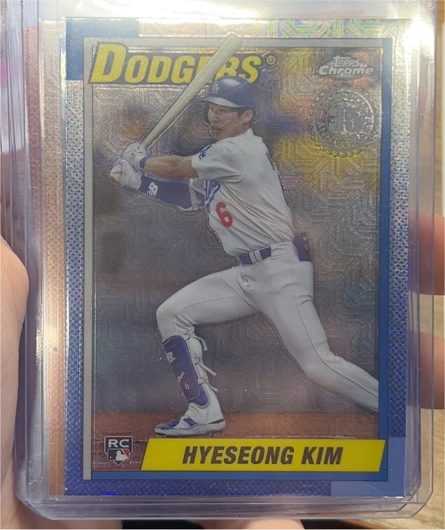 2025 Topps Series 2 1990 Topps Chrome Mojo #T90C-143 Hyeseong Kim Rookie — front