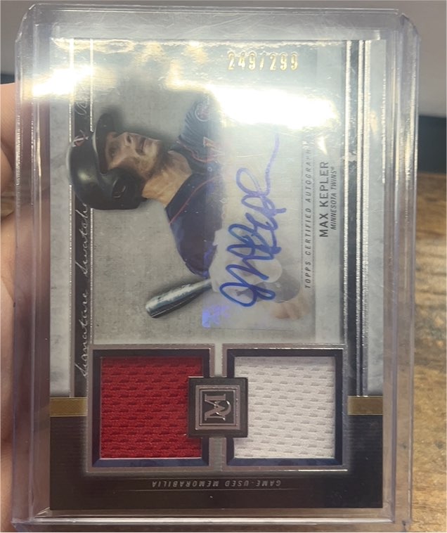 2020 Topps Museum Collection Signature Swatch Dual Relic Autograph #SSDA-MK Max Kepler — front