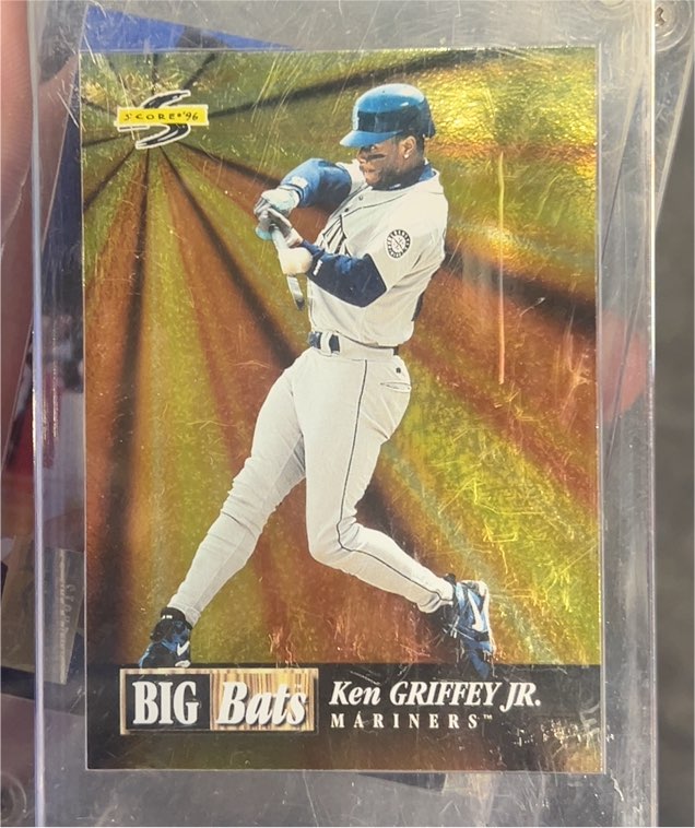 1996 Score Big Bats #2 Ken Griffey Jr. — front