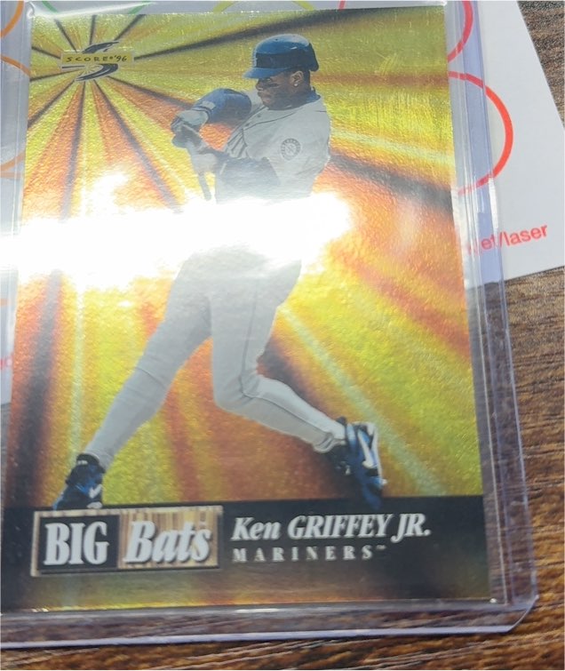 1996 Score #2 Ken Griffey Jr. — front