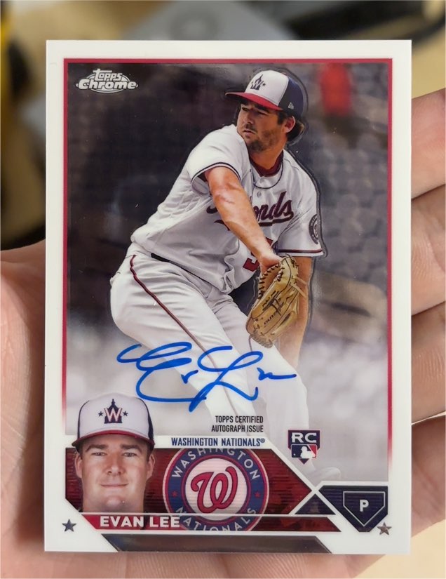 2023 Topps Chrome Update #RA-EL Evan Lee Rookie Auto — front