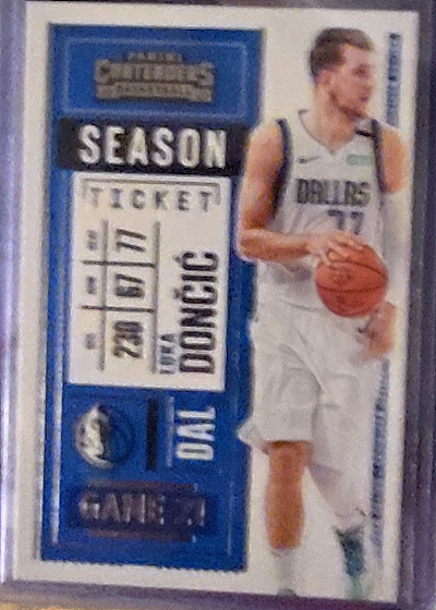 2020 Panini Contenders Season Ticket #34 Luka Doncic — front
