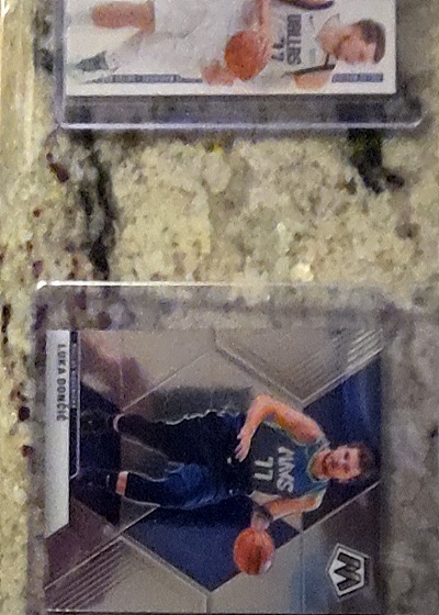 2019-20 Panini Mosaic #219 Luka Doncic — front