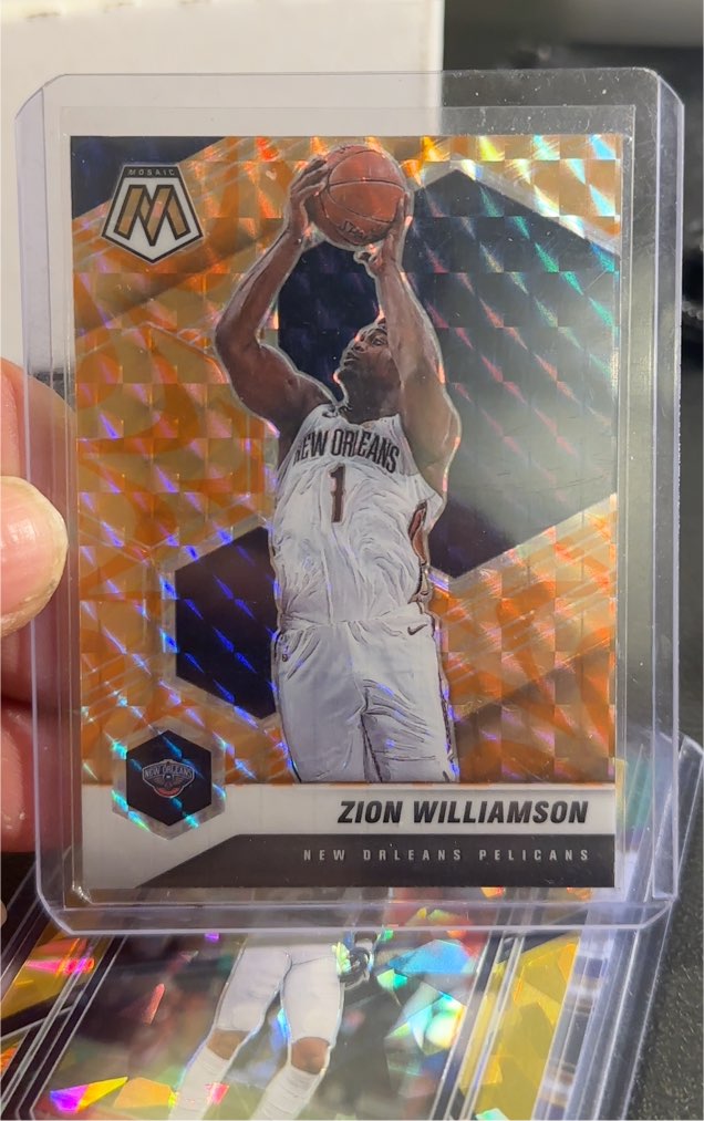 2020-21 Panini Mosaic #49 Zion Williamson — front