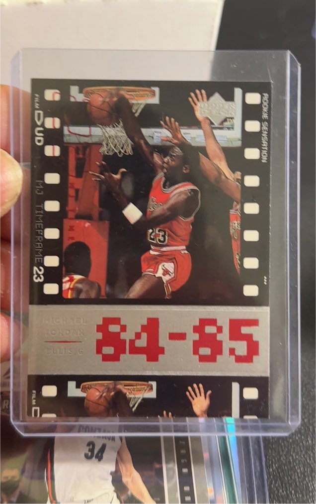 1998 Upper Deck Michael Jordan Living Legend #1 — front