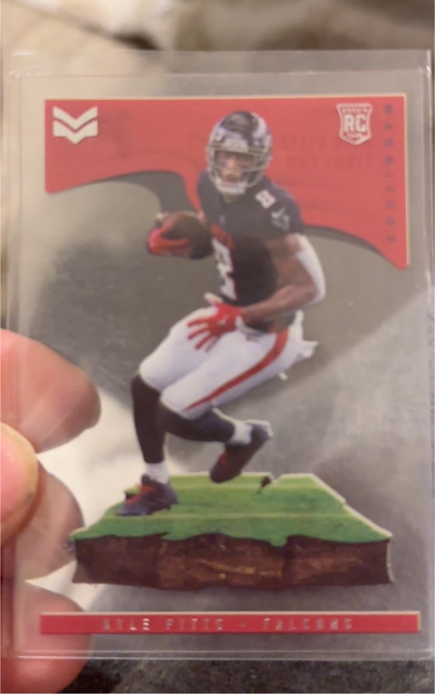 2021 Panini Chronicles Magnitude #MAG-4 Kyle Pitts — front