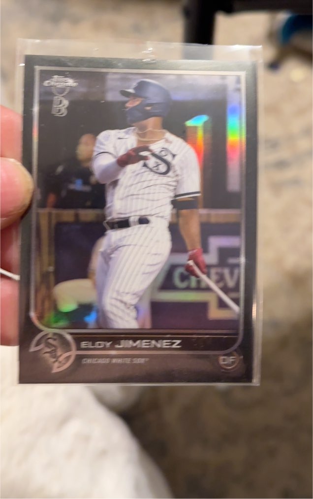 2022 Topps Chrome #16 Eloy Jimenez — front
