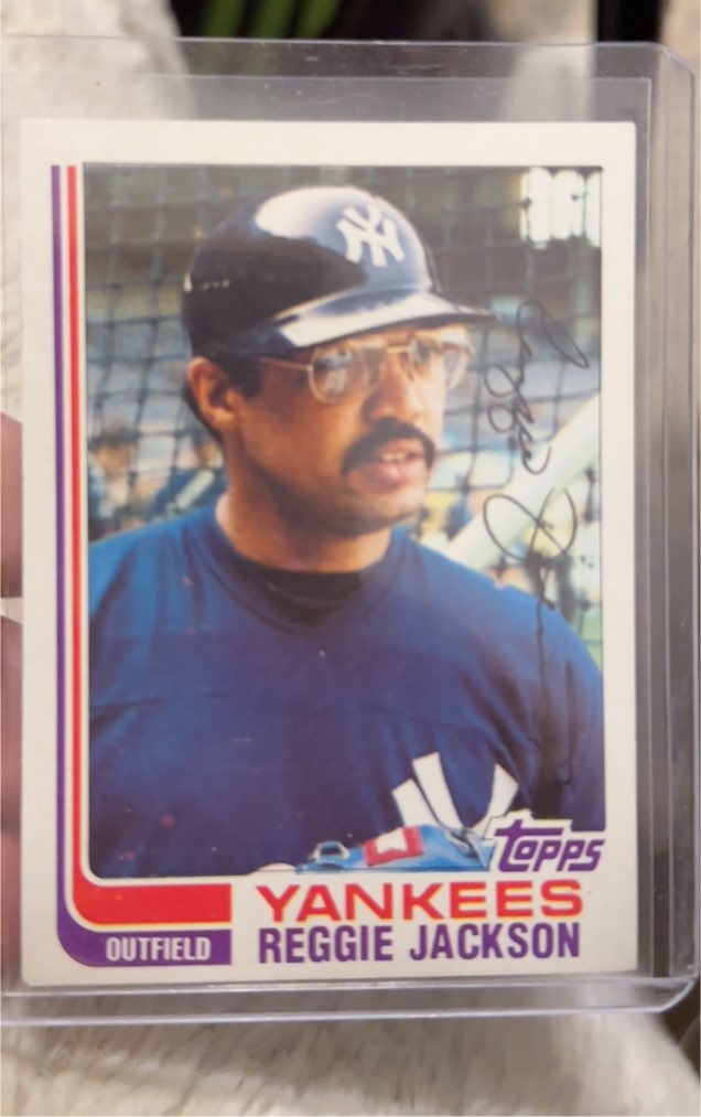 1982 Topps #300 Reggie Jackson — front