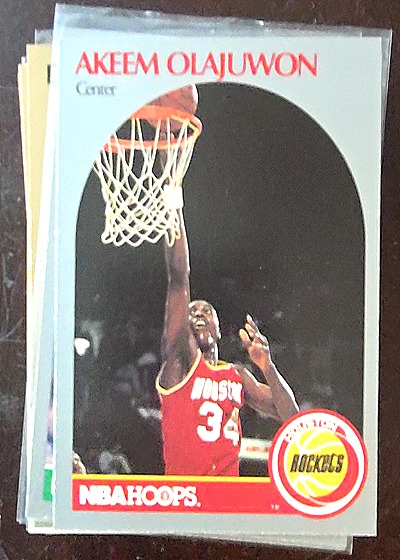 1990-91 Hoops #127 Akeem Olajuwon — front