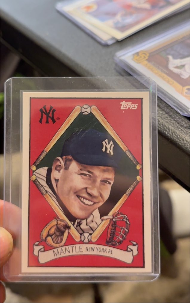 2008 Topps Trading Card History #TCH7 Mickey Mantle — front