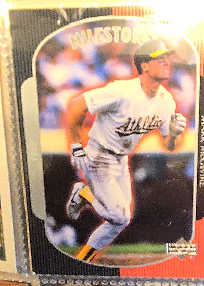 1999 Upper Deck Milestones #22 Mark McGwire — front