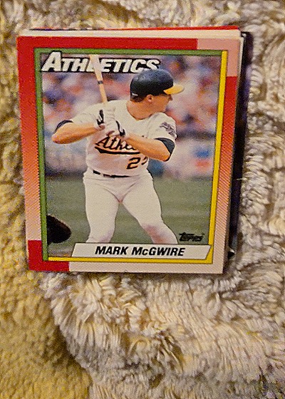 1990 Topps #690 Mark McGwire — front