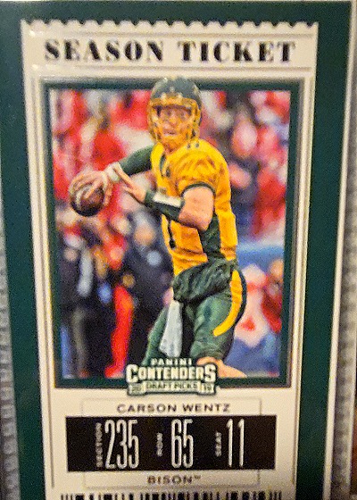 2019 Panini Contenders Draft Picks Season Ticket #21 Carson Wentz — front