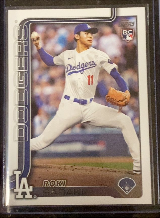 2025 Topps Series 2 #558 Roki Sasaki — front